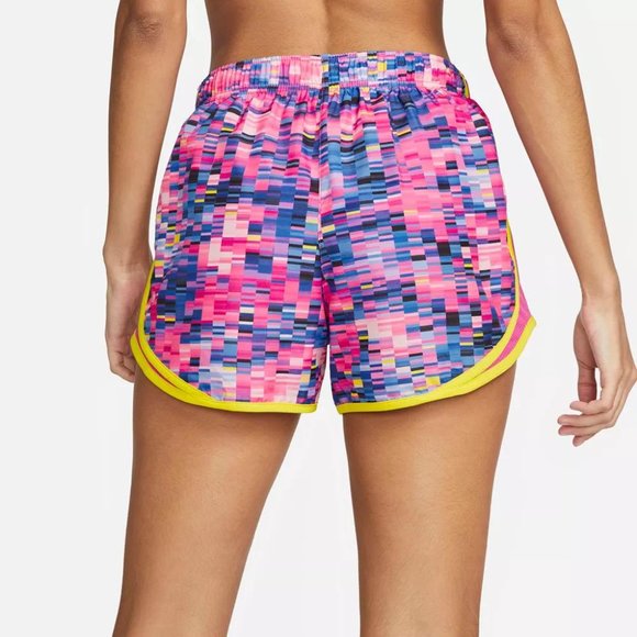 Nike Women's AOP Digi Tempo Shorts NWT - Picture 3 of 7